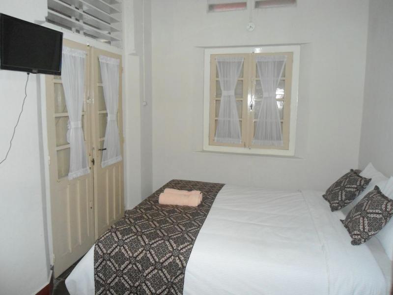 מלון Reddoorz Syariah Near Wijilan יוגיאקרטה מראה חיצוני תמונה
